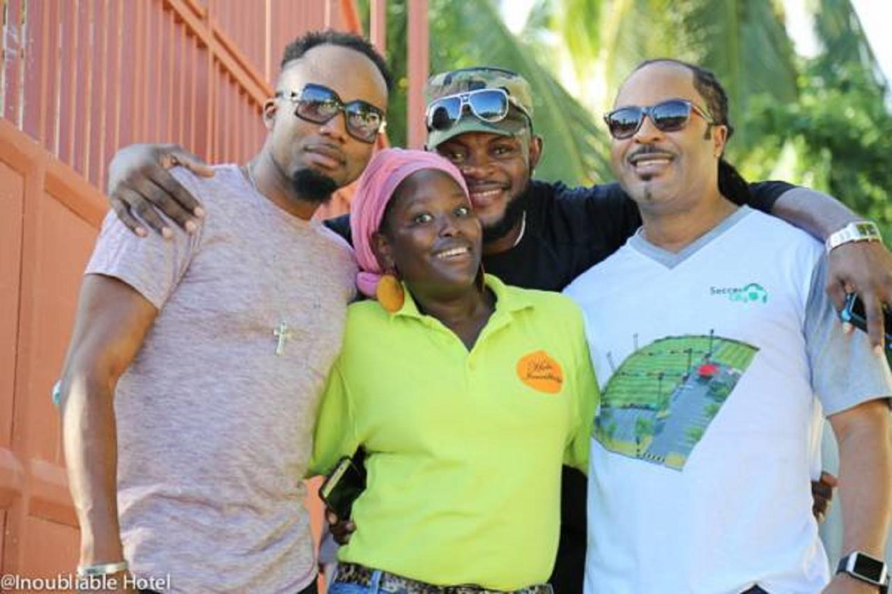 Hotel Inoubliable Cotterelle Bagian luar foto